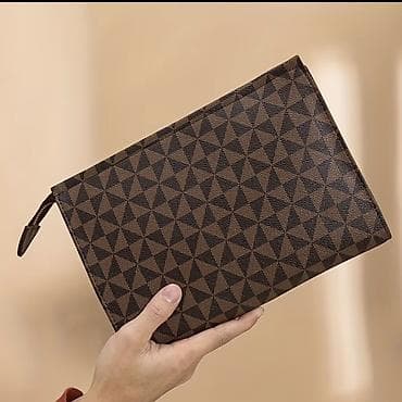 Портфель-клатч/косметичка с геометрическим принтом - Материал at lalafo.kg Портфель-клатч/косметичка с геометрическим принтом - Материал