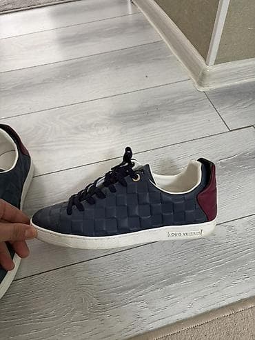Мужские кроссовки, 43, 44, Louis Vuitton, Б/у, Самовывоз, Платная доставка at lalafo.kg Мужские кроссовки, 43, 44, Louis Vuitton, Б/у, Самовывоз, Платная доставка