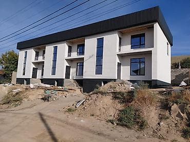 Продаются последние Таунхаусы в современном стиле, квадратура 130м2, в at lalafo.kg Продаются последние Таунхаусы в современном стиле, квадратура 130м2, в