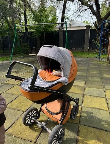 Коляска, цвет - Коричневый, Б/у at lalafo.kg Коляска, цвет - Коричневый, Б/у