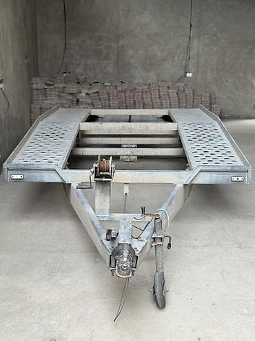 Прицеп, Special trailer, Сar carrier trailer, до 3,5 т, Б/у at lalafo.kg Прицеп, Special trailer, Сar carrier trailer, до 3,5 т, Б/у