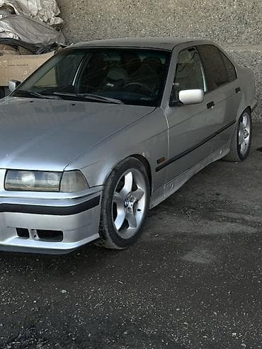 BMW 3 series: 1992 г., 2 л, Автомат, Бензин, Седан at lalafo.kg BMW 3 series: 1992 г., 2 л, Автомат, Бензин, Седан