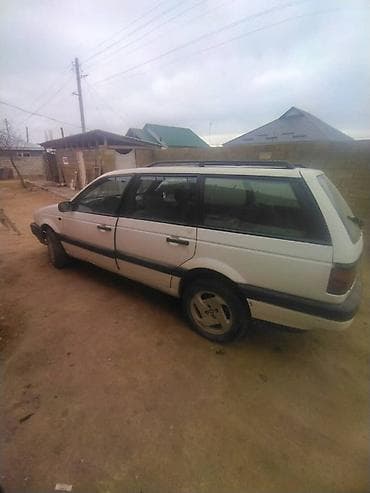 Volkswagen Passat: 1988 г., 1.8 л, Механика, Бензин, Универсал at lalafo.kg — 2 Volkswagen Passat: 1988 г., 1.8 л, Механика, Бензин, Универсал — 2
