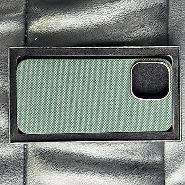 Чехол из кованого карбона - это прочность, легкость и уникальность at lalafo.kg Чехол из кованого карбона - это прочность, легкость и уникальность