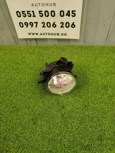 Левая противотуманная фара Toyota at lalafo.kg Левая противотуманная фара Toyota