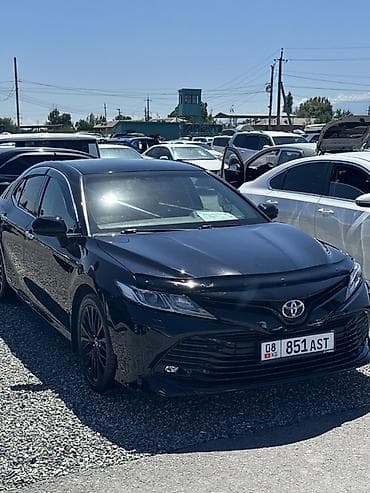 Toyota Camry: 2018 г., 2.5 л, Автомат, Бензин, Седан at lalafo.kg Toyota Camry: 2018 г., 2.5 л, Автомат, Бензин, Седан