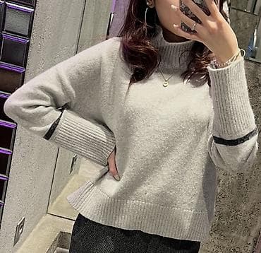 Кофта, Высокая горловина, Зима, S at lalafo.kg Кофта, Высокая горловина, Зима, S