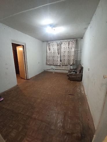 2 бөлмө, 54 м², Жеке план, 1 кабат, Эски ремонт lalafo.kg да 2 бөлмө, 54 м², Жеке план, 1 кабат, Эски ремонт