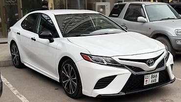 Toyota Camry: 2019 г., 2.5 л, Автомат, Бензин, Седан at lalafo.kg Toyota Camry: 2019 г., 2.5 л, Автомат, Бензин, Седан