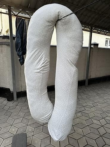 Большая U-образная подушка для сна и отдыха - Форма: U-образная at lalafo.kg Большая U-образная подушка для сна и отдыха - Форма: U-образная