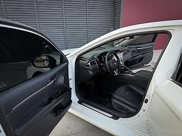 Toyota Camry: 2020 г., 2.5 л, Автомат, Бензин, Седан lalafo.kg да — 9 Toyota Camry: 2020 г., 2.5 л, Автомат, Бензин, Седан — 9