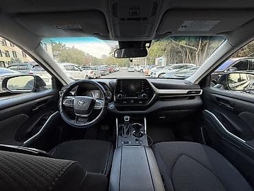 Toyota Highlander: 2022 г., 2.5 л, Автомат, Гибрид, Кроссовер lalafo.kg да Toyota Highlander: 2022 г., 2.5 л, Автомат, Гибрид, Кроссовер