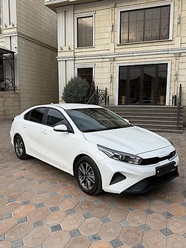 Kia K3: 2021 г., 1.6 л, Автомат, Бензин, Седан at lalafo.kg Kia K3: 2021 г., 1.6 л, Автомат, Бензин, Седан