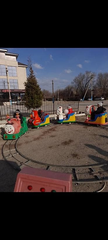Продаю детский поровозы, карусель. Продаю сахарной вата апарат at lalafo.kg Продаю детский поровозы, карусель. Продаю сахарной вата апарат