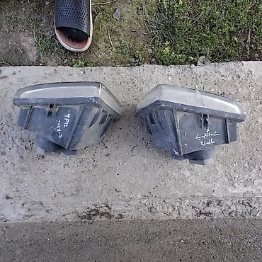 Комплект поворотников Nissan at lalafo.kg Комплект поворотников Nissan