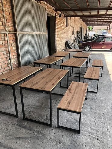 Квадратные столы в стиле лофт с коричневой столешницей и черным lalafo.kg да Квадратные столы в стиле лофт с коричневой столешницей и черным