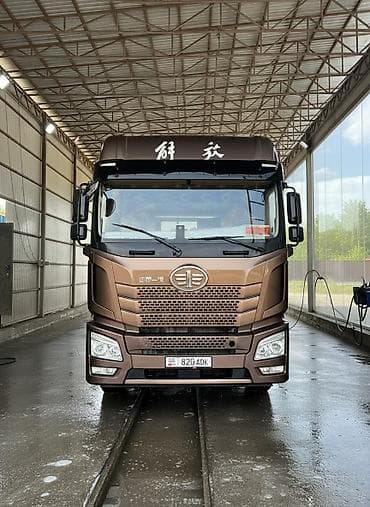 Грузовик at lalafo.kg Грузовик