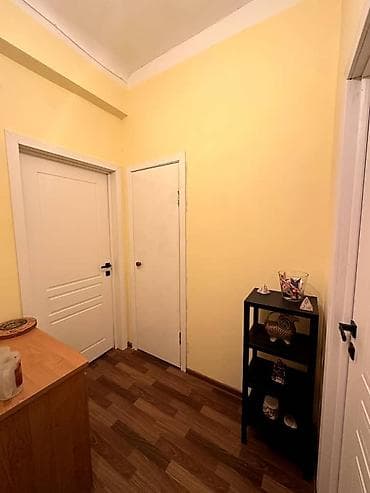 3 комнаты, 77 м², Индивидуалка, 2 этаж, Евроремонт at lalafo.kg — 4 3 комнаты, 77 м², Индивидуалка, 2 этаж, Евроремонт — 4