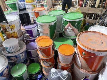 Краски и материалы для ремонта в пластиковых ведрах разных объемов at lalafo.kg Краски и материалы для ремонта в пластиковых ведрах разных объемов