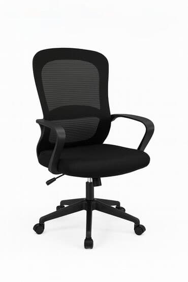 Офисное кресло, С колесиками, цвет - Черный at lalafo.kg Офисное кресло, С колесиками, цвет - Черный