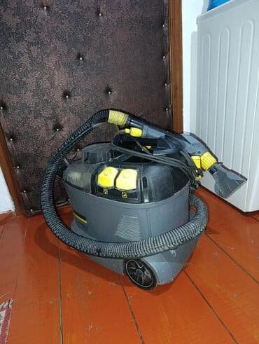 Экстракторный пылесос Karcher Professional Puzzi (линейка для at lalafo.kg Экстракторный пылесос Karcher Professional Puzzi (линейка для