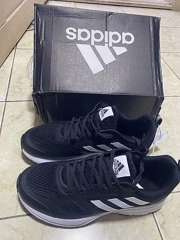 Мужские кроссовки, 42, Adidas, Новый, цвет - Черный, Самовывоз, Платная доставка at lalafo.kg Мужские кроссовки, 42, Adidas, Новый, цвет - Черный, Самовывоз, Платная доставка