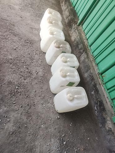 Канистра 20 л at lalafo.kg Канистра 20 л