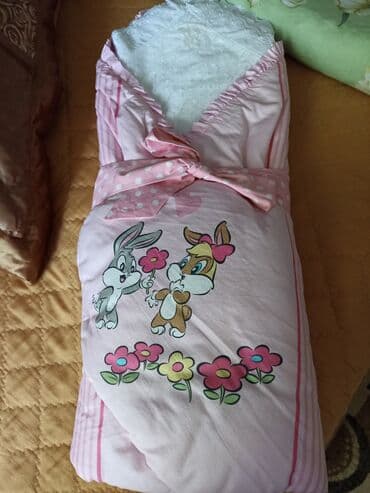 Продаю конверт на выписку из роддома с накидкой для девочки. потом at lalafo.kg Продаю конверт на выписку из роддома с накидкой для девочки. потом