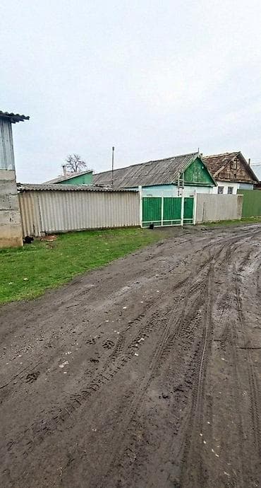 📌 В селе Петровка в центре Продаётся Дом из 3 комнат на участке 12.6 at lalafo.kg 📌 В селе Петровка в центре Продаётся Дом из 3 комнат на участке 12.6