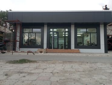 Ковролин: Фасадная панель черного цвета с матовой поверхностью. Изготовлена из lalafo.kg да — 2 Ковролин: Фасадная панель черного цвета с матовой поверхностью. Изготовлена из — 2