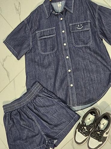 Джинсовый комплект: рубашка с коротким рукавом + шорты 😍😍😍 стильная at lalafo.kg Джинсовый комплект: рубашка с коротким рукавом + шорты 😍😍😍 стильная