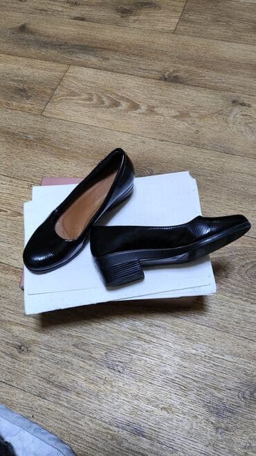 Продаю туфли в хорошем состоянии. Размер 37,5-38. Реальному at lalafo.kg Продаю туфли в хорошем состоянии. Размер 37,5-38. Реальному