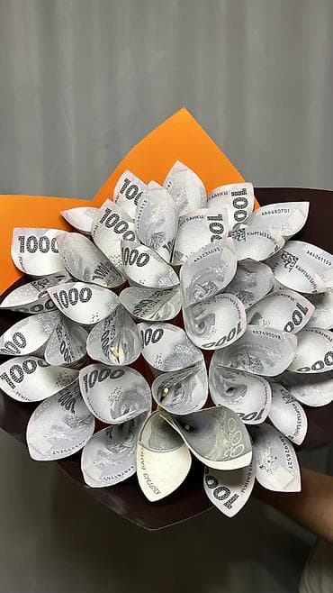 Бонбоньерки: ДЕНЕЖНЫЙ БУКЕТ 💐 50 ШТУК 5 тысяч сом в оформлении купюрами номиналом at lalafo.kg — 8 Бонбоньерки: ДЕНЕЖНЫЙ БУКЕТ 💐 50 ШТУК 5 тысяч сом в оформлении купюрами номиналом — 8