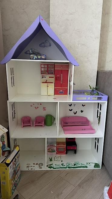 Набор детских товаров: 1) Подушка для кормления. - U-образная форма at lalafo.kg Набор детских товаров: 1) Подушка для кормления. - U-образная форма