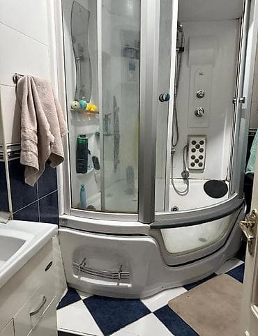 LDV: 3 комнаты, 70 м², 106 серия улучшенная, 4 этаж, Евроремонт at lalafo.kg — 5 LDV: 3 комнаты, 70 м², 106 серия улучшенная, 4 этаж, Евроремонт — 5