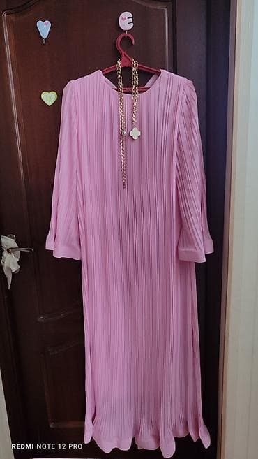 Повседневное платье, Длинная модель, Прямое, Стандарт at lalafo.kg Повседневное платье, Длинная модель, Прямое, Стандарт