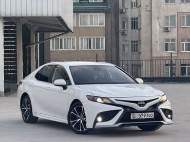 Toyota Camry: 2019 г., 2.5 л, Бензин, Седан at lalafo.kg Toyota Camry: 2019 г., 2.5 л, Бензин, Седан