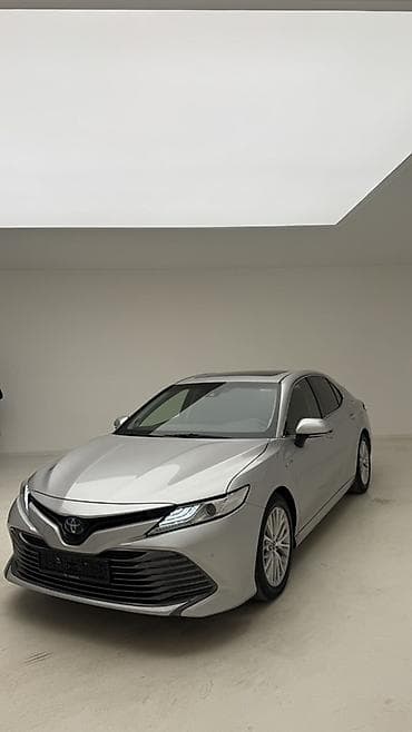 Toyota Camry: 2018 г., Седан at lalafo.kg Toyota Camry: 2018 г., Седан