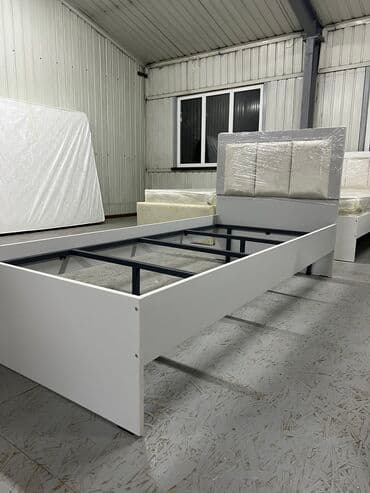 Односпальная кровать свет серый светлый в наличии размер 0.9х2 at lalafo.kg Односпальная кровать свет серый светлый в наличии размер 0.9х2