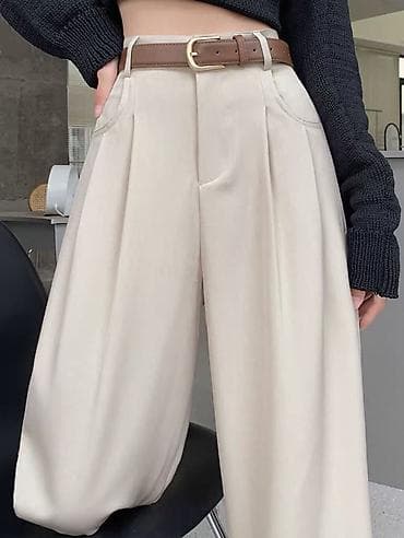 Женские тонкие брюки на теплую весну Очень красиво сидят по фигуре at lalafo.kg Женские тонкие брюки на теплую весну Очень красиво сидят по фигуре