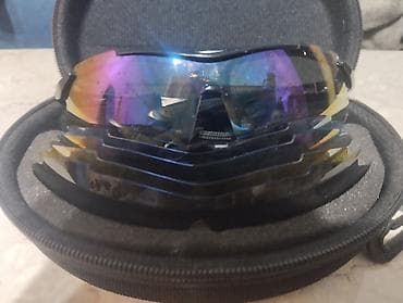 Спортивные очки с набором сменных линз в жестком кофре. - at lalafo.kg Спортивные очки с набором сменных линз в жестком кофре. -