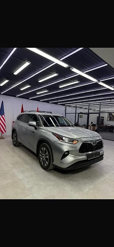 Toyota Highlander: 2021 г., Бензин, Кроссовер at lalafo.kg Toyota Highlander: 2021 г., Бензин, Кроссовер