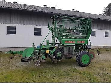 Продаю свекло уборочный комбайн Штоль в100 одна рядька мозги датчики at lalafo.kg Продаю свекло уборочный комбайн Штоль в100 одна рядька мозги датчики