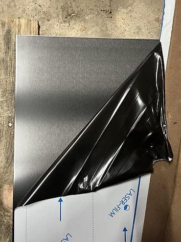 Металлические листы: Лист нержавеющей стали с защитной плёнкой - Материал: нержавеющая at lalafo.kg — 1 Металлические листы: Лист нержавеющей стали с защитной плёнкой - Материал: нержавеющая — 1