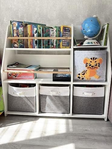 Книжная полка, Б/у, Дерево, Напольная, Самовывоз at lalafo.kg Книжная полка, Б/у, Дерево, Напольная, Самовывоз