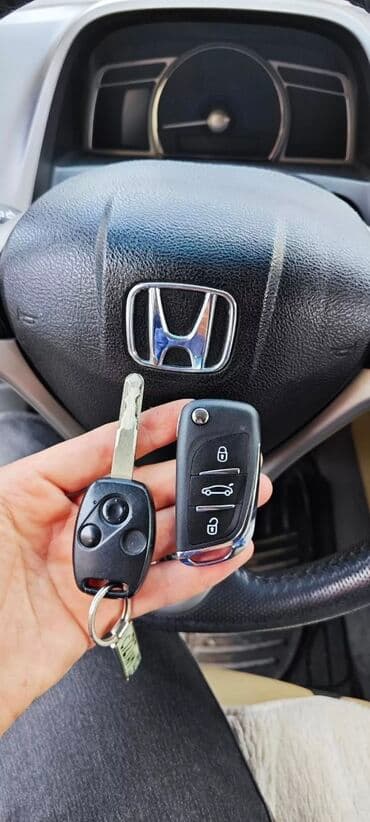 Хонда чип замок ключи Изготовление ключей и чипов Хонда и другие at lalafo.kg Хонда чип замок ключи Изготовление ключей и чипов Хонда и другие