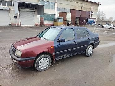 Volkswagen Vento: 1992 г., 2 л, Механика, Бензин, Седан at lalafo.kg Volkswagen Vento: 1992 г., 2 л, Механика, Бензин, Седан