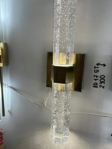 Настенные светильники (бра) современного дизайна - Вертикальные at lalafo.kg Настенные светильники (бра) современного дизайна - Вертикальные