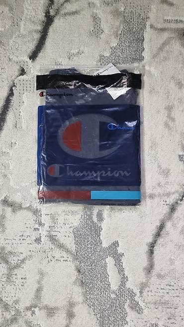 Мужская футболка, 2XL, Champion, Новый, цвет - Синий, Бесплатная доставка at lalafo.kg Мужская футболка, 2XL, Champion, Новый, цвет - Синий, Бесплатная доставка