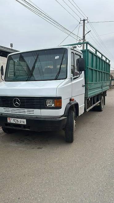 Грузовик, Mercedes-Benz, Стандарт, 5 т, Б/у at lalafo.kg Грузовик, Mercedes-Benz, Стандарт, 5 т, Б/у
